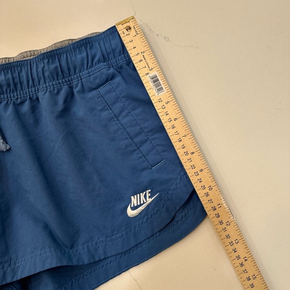 Nike Women's Blue Shorts - Picture 5 of 7